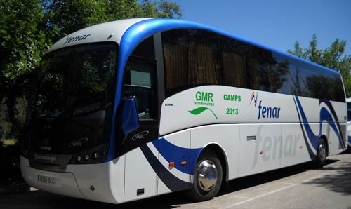 autobús al campamento de inglés