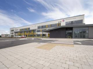 Colegios de Irlanda - Ballymakenny College - Ballymakenny