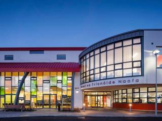 Colegios de Irlanda - Scoil na Tríonóide Naofa - Doon