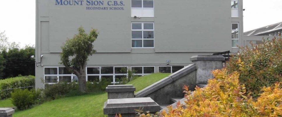 Historia del CBS Mount Sion