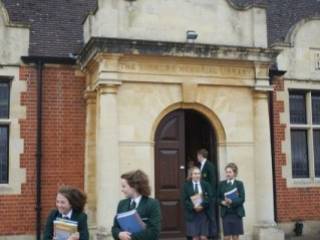 Gordons School