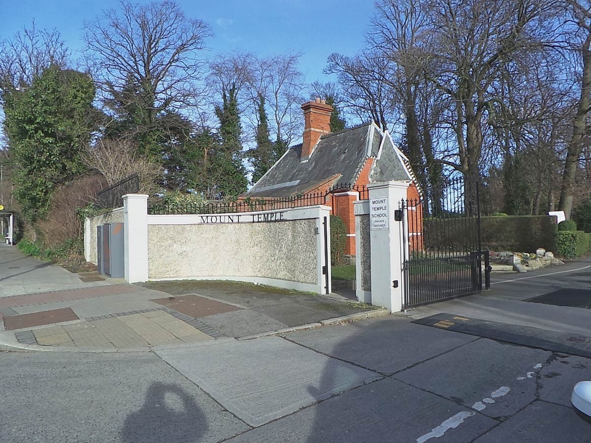School Information Mount Temple Comprehensive School Dublin Colegio 