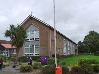 Our Lady of Mercy Secondary School - Waterford colegio de chicas